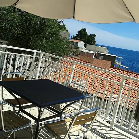 1 * Podobuče