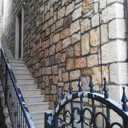 1 Appartement *