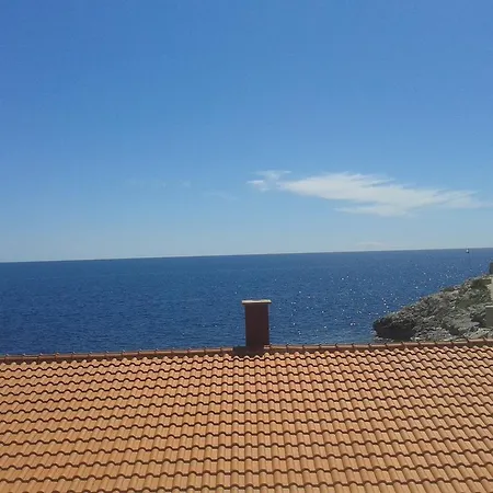Appartement 1 *